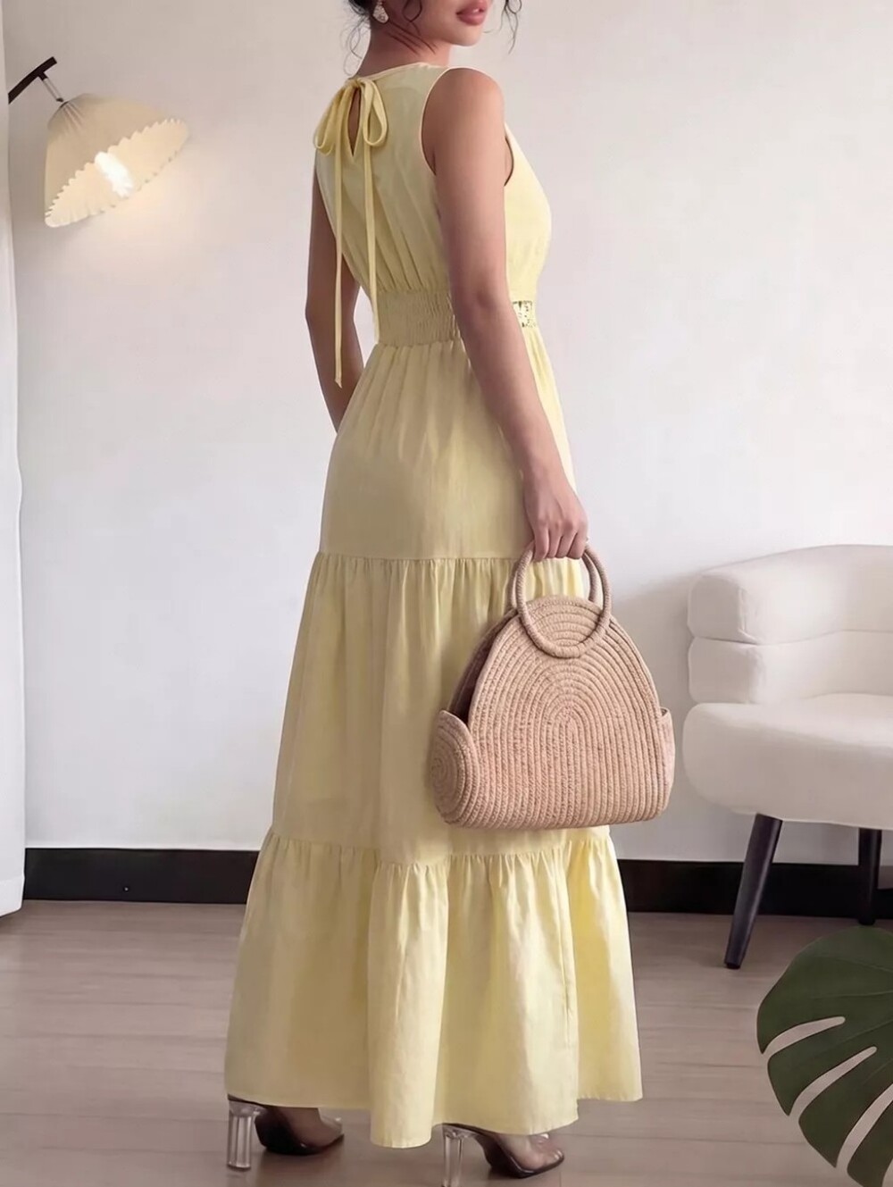 🌸Yellow Sleeveless Tiered Lace Trim Maxi Dress - Picture 2 of 3